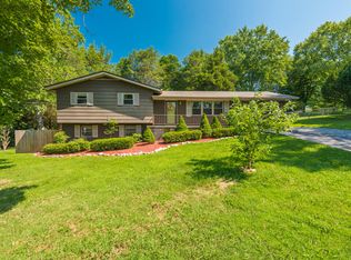 6920 Mulberry Rd, Knoxville, TN 37918