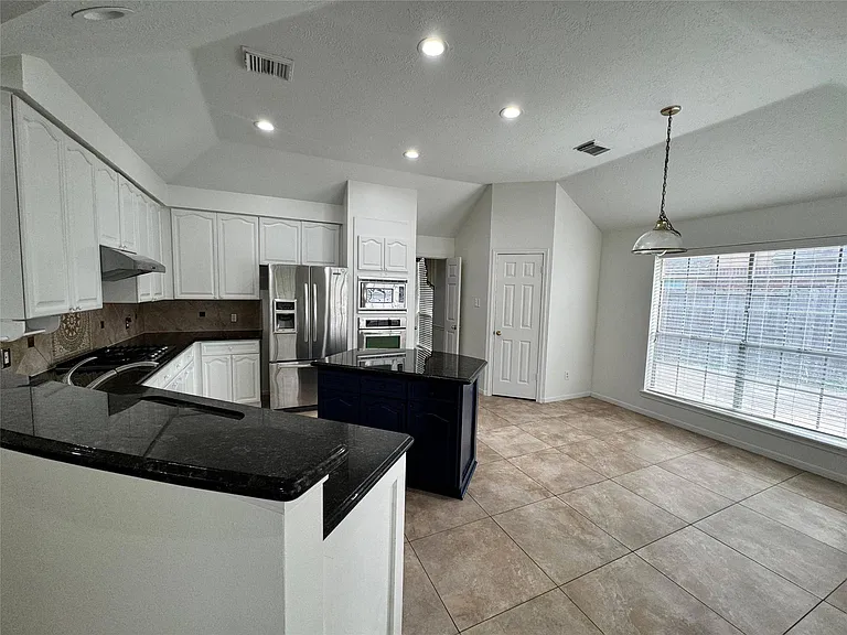 1718 Berkoff Dr — Photo 25