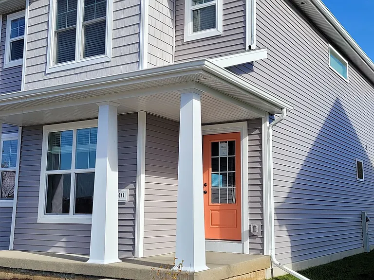 2041 Tori Frost Dr — Photo 1
