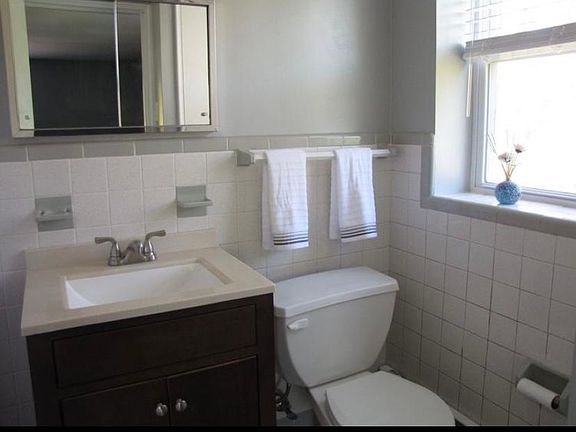 tile bathroom