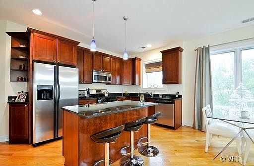 3rd image of 3101 N California Ave #2