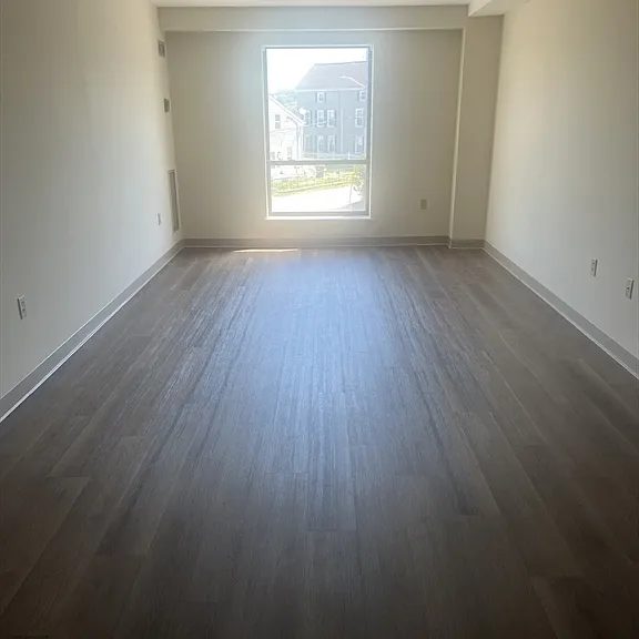 750 Davol St #221 — Photo 9