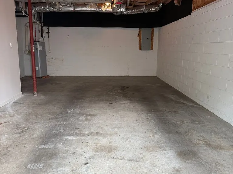 9 Ivy Ct — Photo 5