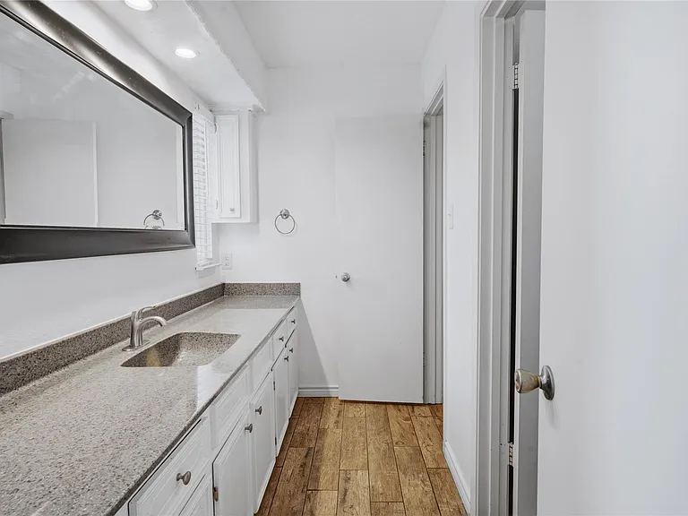 182 Greenleaf Ln — Photo 13