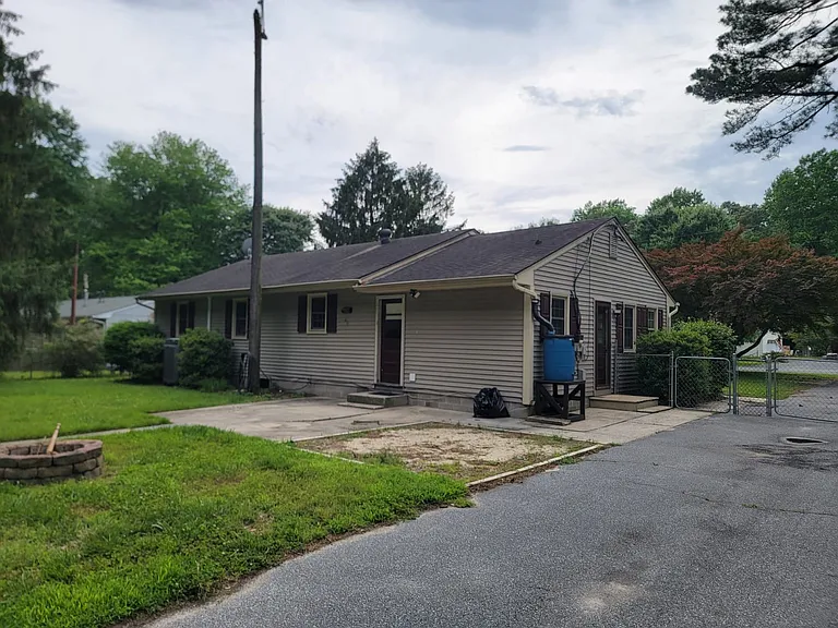 22547 Wood Branch Rd — Photo 20