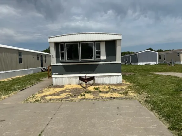 2524 Commonwealth Dr, Junction City, KS
