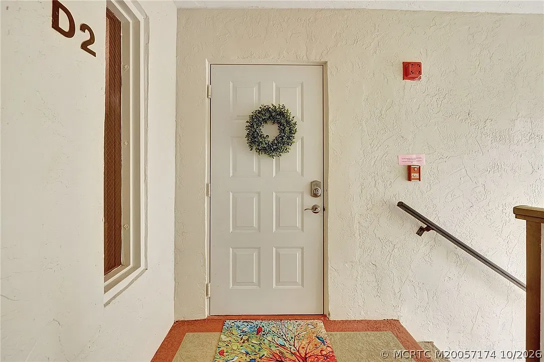 2 bed, 2.0 bath, 1111 sqft, $2,000 — Photo 2