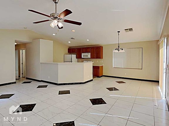 3rd image of 6375 Strongbow Dr