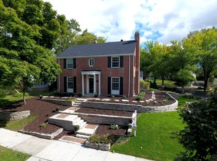 2750 N Hartung Ave, Milwaukee, WI 53210