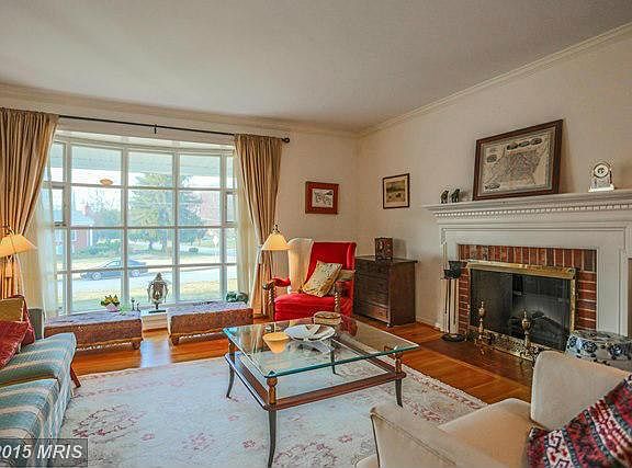 3rd image of 1209 Falster Ct