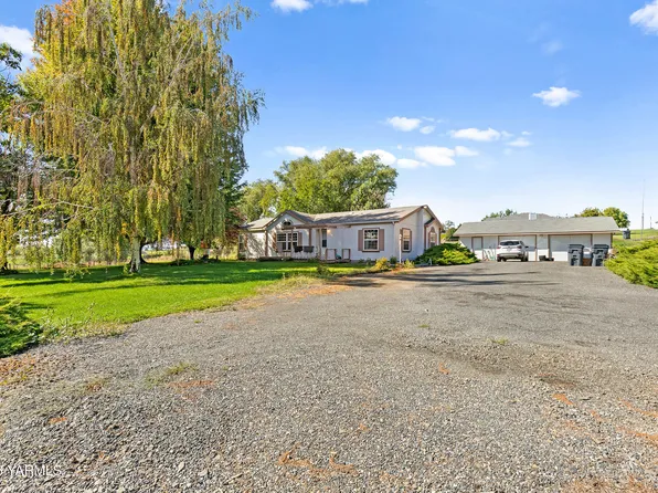 240 Emerald Acres Dr, Selah, WA 98942