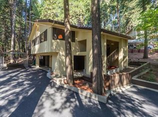 3074 Easy St, Pollock Pines, CA 95726