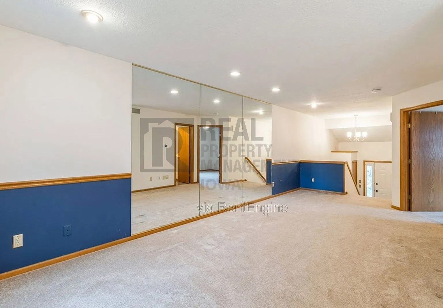 3 bed, 2.0 bath, 1351 sqft, $1,595 — Photo 4