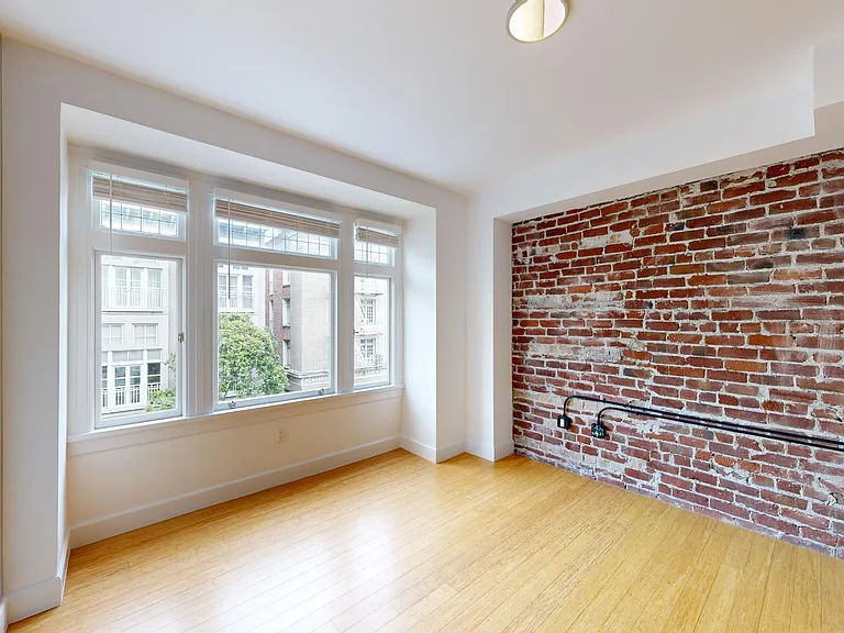 540 Leavenworth Street — Photo 7