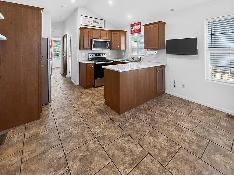 1363 N Plaza Dr #16 — Photo 9