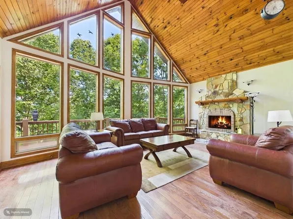 121 High Ridge Rd, Murphy, NC 28906