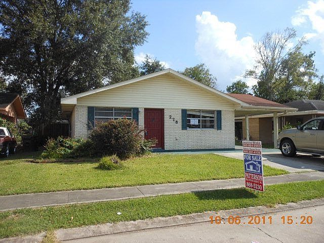 1st image of 228 Leslie St