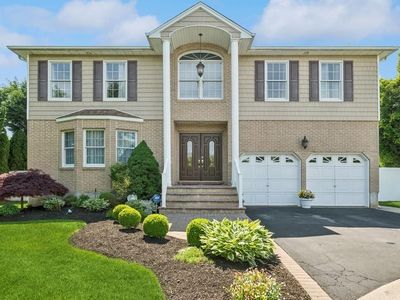 2062 Washington Avenue, Seaford, NY, 11783