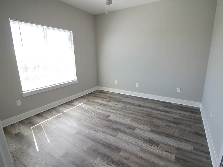16572 W Lynndale St — Photo 13
