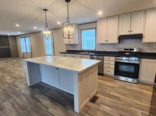 40 Aspen Ct, North Branch, MI 48461