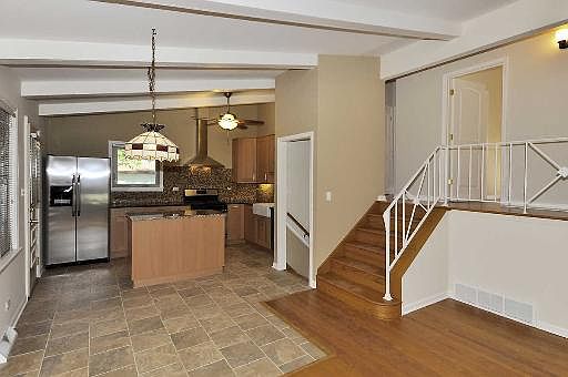3rd image of 2705 S Craig Dr