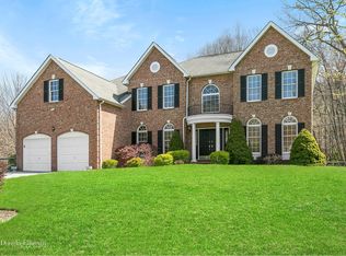 23 Carlton Dr, Mount Kisco, NY 10549