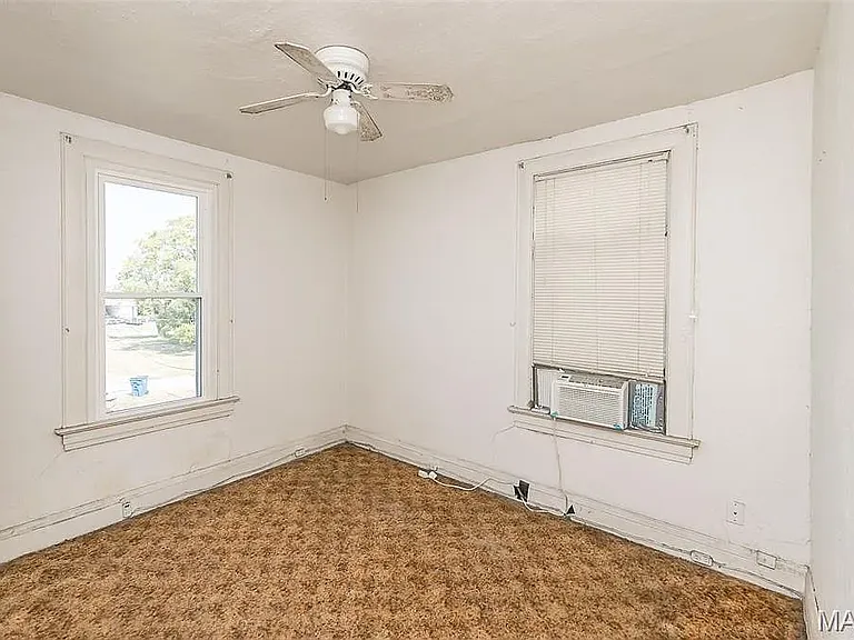 1911 Benton St — Photo 11