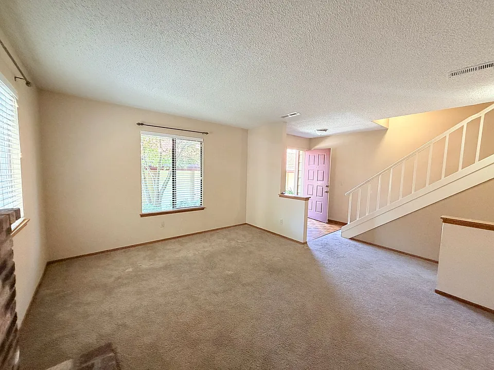 468 Park Place Dr