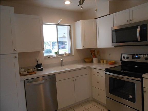 4th image of 3905 Glen Oaks Dr E #66