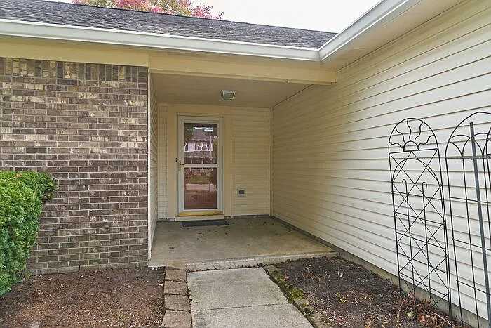 8335 Eagles Nest Dr — Photo 17