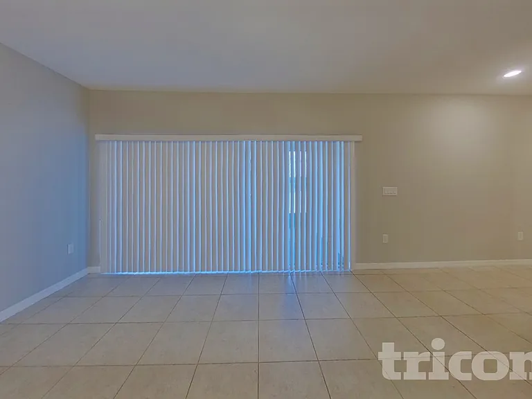 417 Kestrel Dr — Photo 2