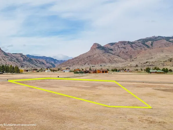 85 Copperleaf Dr #52, Cody, WY 82414