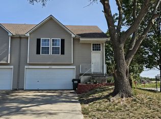 18531 Cherry Ct, Gardner, KS 66030