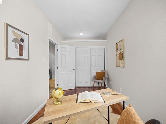 5th image of 246 Sullivan Way