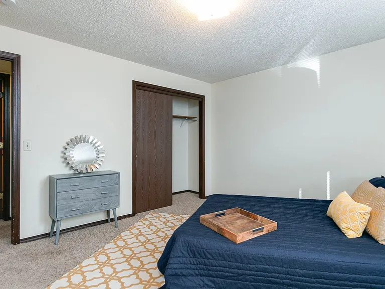 1524 McCain Ln — Photo 8