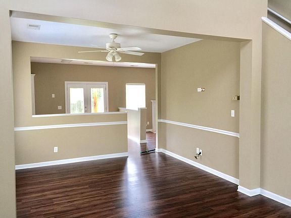 3rd image of 310 Forest Lakes Dr