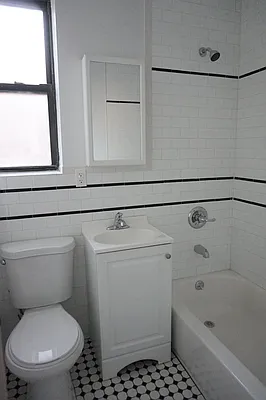 Rented by M.Woods & Associates | media 21