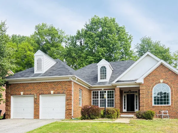 120 Cross Foxes Dr, Fort Washington, MD 20744