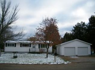 109 Spencer Ave, Fruitland, IA 52749