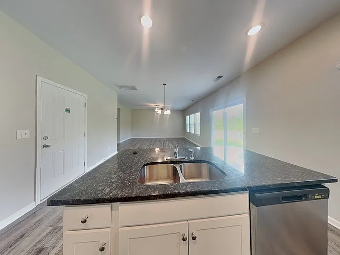 779 Pointe Andrews Dr — Photo 4