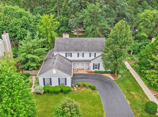 2020 Forest Ridge Rd, St Charles, IL 60174