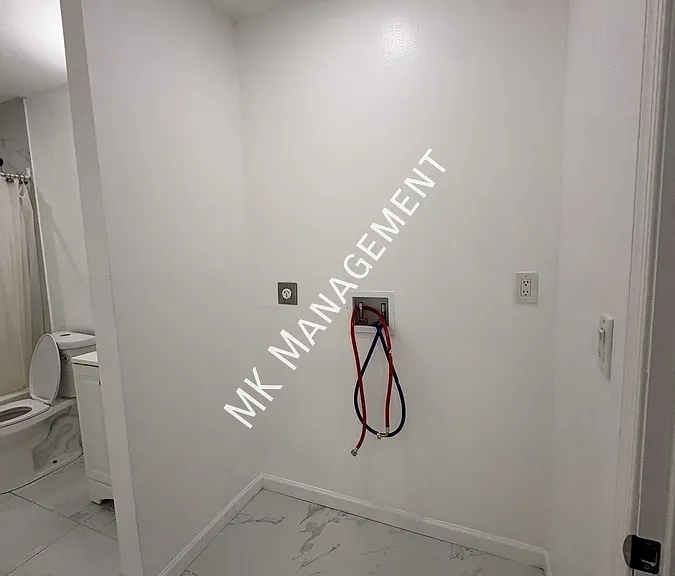 1431 Dartmouth St #2 — Photo 6