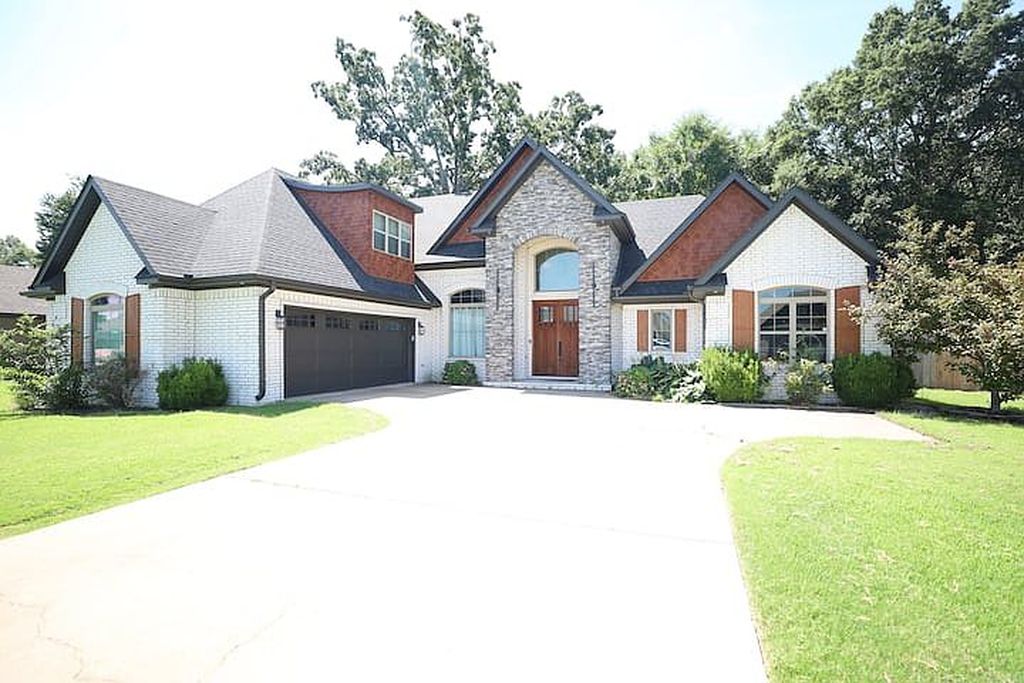 709 Smithfield Dr - Property Image
