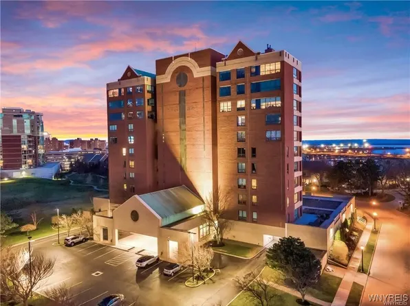 203 Admirals Walk, Buffalo, NY 14202