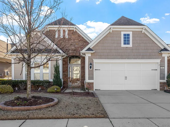 905 Gillinder Pl, Cary, NC 27519