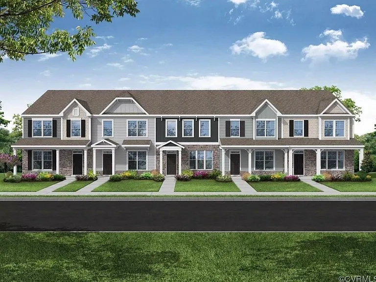 913 Scott Rd — Photo 2