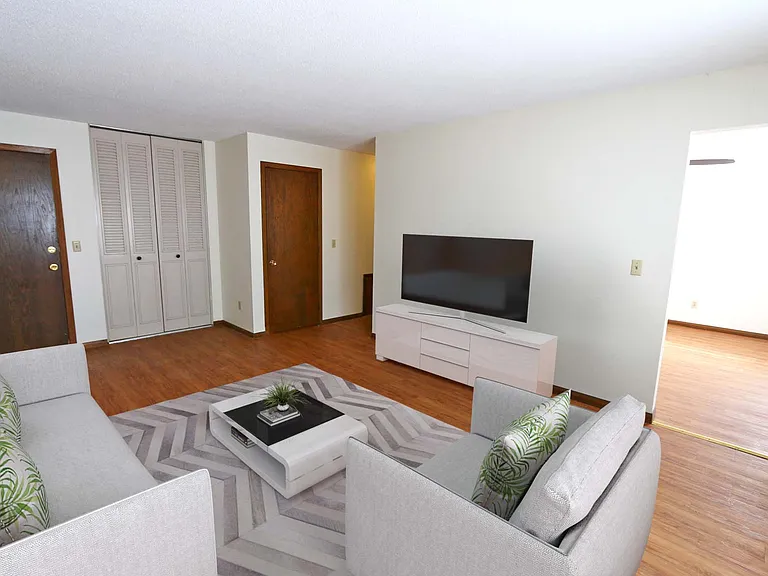 Alpine Apartments — Photo 7