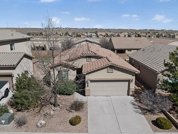 2nd image of 6557 Cliff Dweller Rd NW