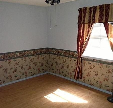 4th image of 3912 Buckhorn Pl