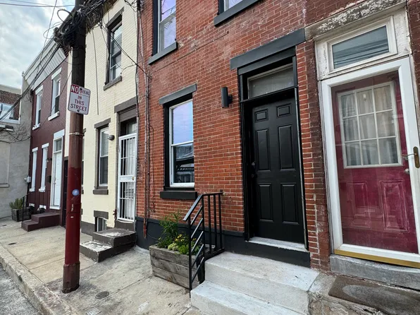 2030 Waterloo St, Philadelphia, PA 19122